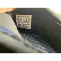 Hypeyourbeast Adidas Yeezy Boost 350 V2 'Dazzling Blue' 24 Hypeyourbeast Adidas Yeezy Boost 350 V2 'Dazzling Blue'