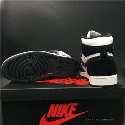 Hypeyourbeast Jordan 1 High OG