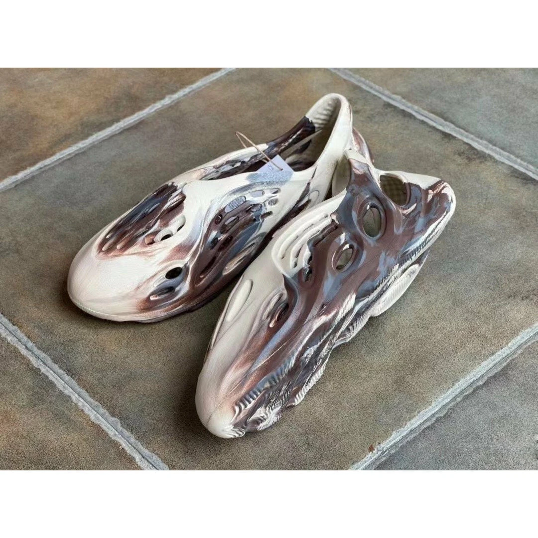 HypeYourBeast Adidas Yeezy Foam RUNNER MX 'Cream Clay' 2 HypeYourBeast Adidas Yeezy Foam RUNNER MX 'Cream Clay'