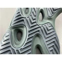 HypeYourBeast Adidas Yeezy 700 V3 'Copper'