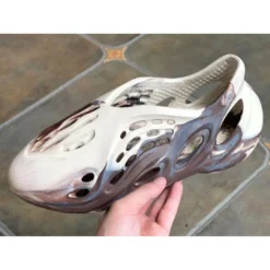 HypeYourBeast Adidas Yeezy Foam RUNNER MX 'Cream Clay' 15 HypeYourBeast Adidas Yeezy Foam RUNNER MX 'Cream Clay'