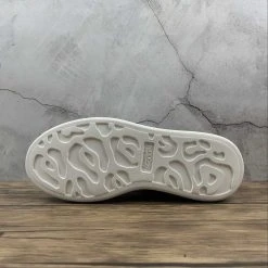 HypeYourBeast A. Mcqueen Alexander McQueen White / Orange 23 HypeYourBeast A. Mcqueen Alexander McQueen White / Orange