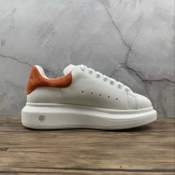 HypeYourBeast A. Mcqueen Alexander McQueen White / Orange 28 HypeYourBeast A. Mcqueen Alexander McQueen White / Orange