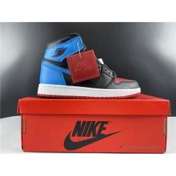 Hypeyourbeast Air Jordan 1 High 'UNC To Chicago'