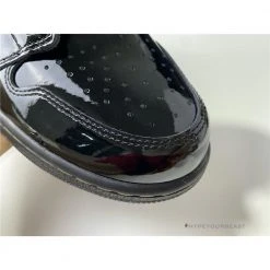 Hypeyourbeast Air Jordan 1 High 'Black Metallic Gold'