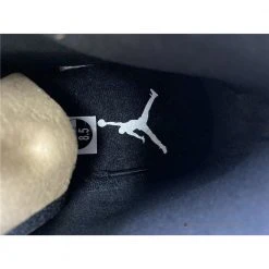 Hypeyourbeast Air Jordan 1 Mid 'Chicago' 18 Hypeyourbeast Air Jordan 1 Mid 'Chicago'