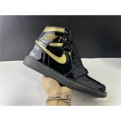 Hypeyourbeast Air Jordan 1 High 'Black Metallic Gold'