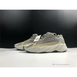 Hypeyourbeast Adidas Yeezy Boost 700 V2 'Cream'