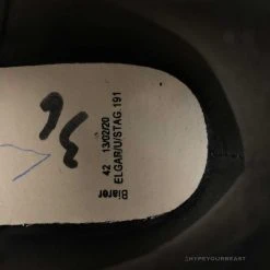 HypeYourBeast Alexander McQueen Black / Black / White A. Mcqueen 26 HypeYourBeast Alexander McQueen Black / Black / White A. Mcqueen