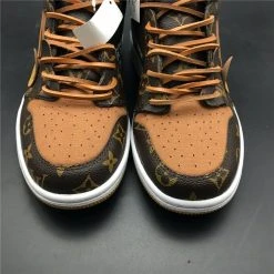 Hypeyourbeast Off White X Jordan 1 X LV