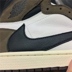 Hypeyourbeast Travis Scott X Air Jordan 1 Retro High OG 'Mocha'