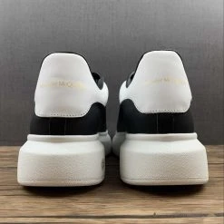 HypeYourBeast Alexander McQueen Black / Black / White A. Mcqueen 27 HypeYourBeast Alexander McQueen Black / Black / White A. Mcqueen