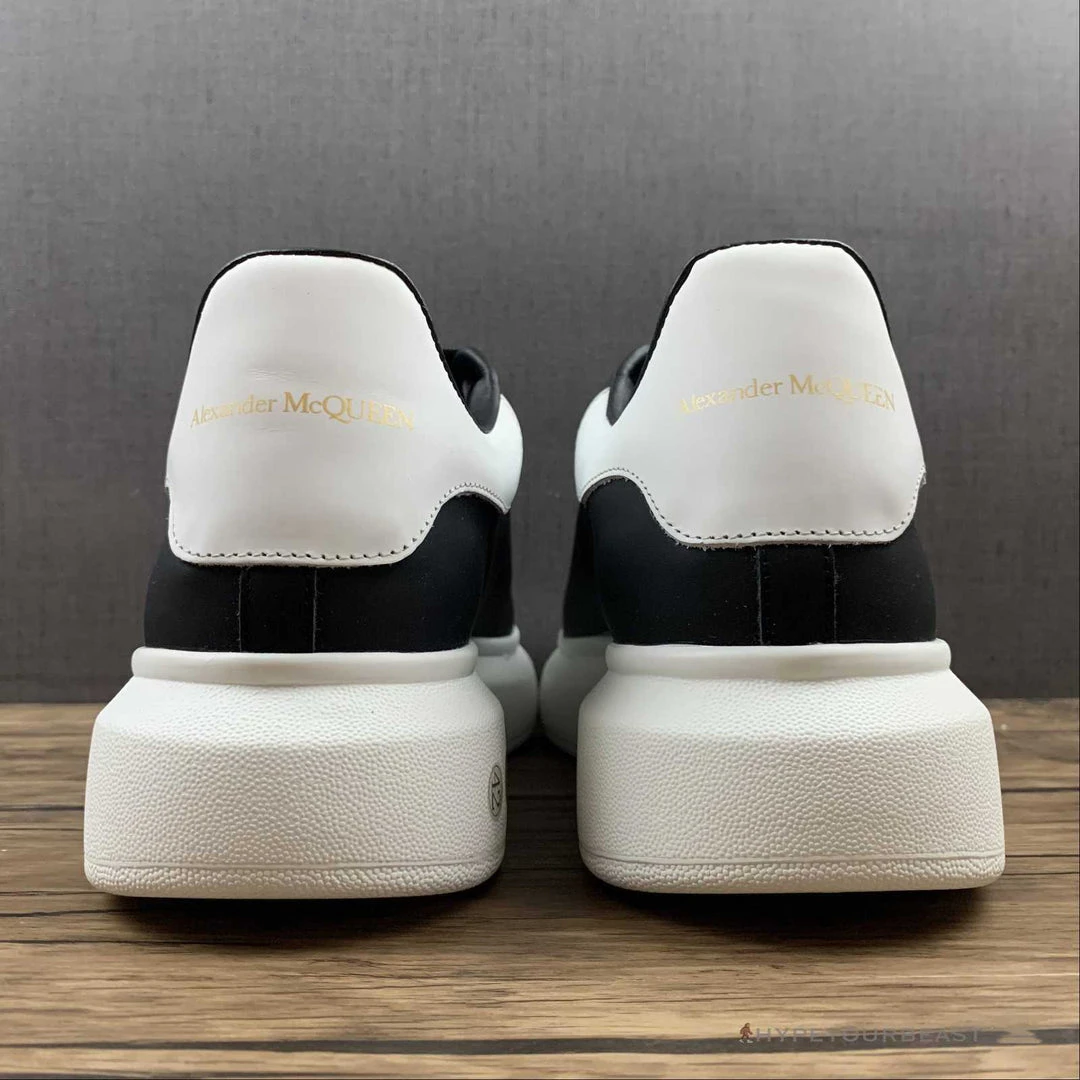 HypeYourBeast Alexander McQueen Black / Black / White A. Mcqueen 11 HypeYourBeast Alexander McQueen Black / Black / White A. Mcqueen