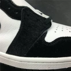 Hypeyourbeast Jordan 1 High OG