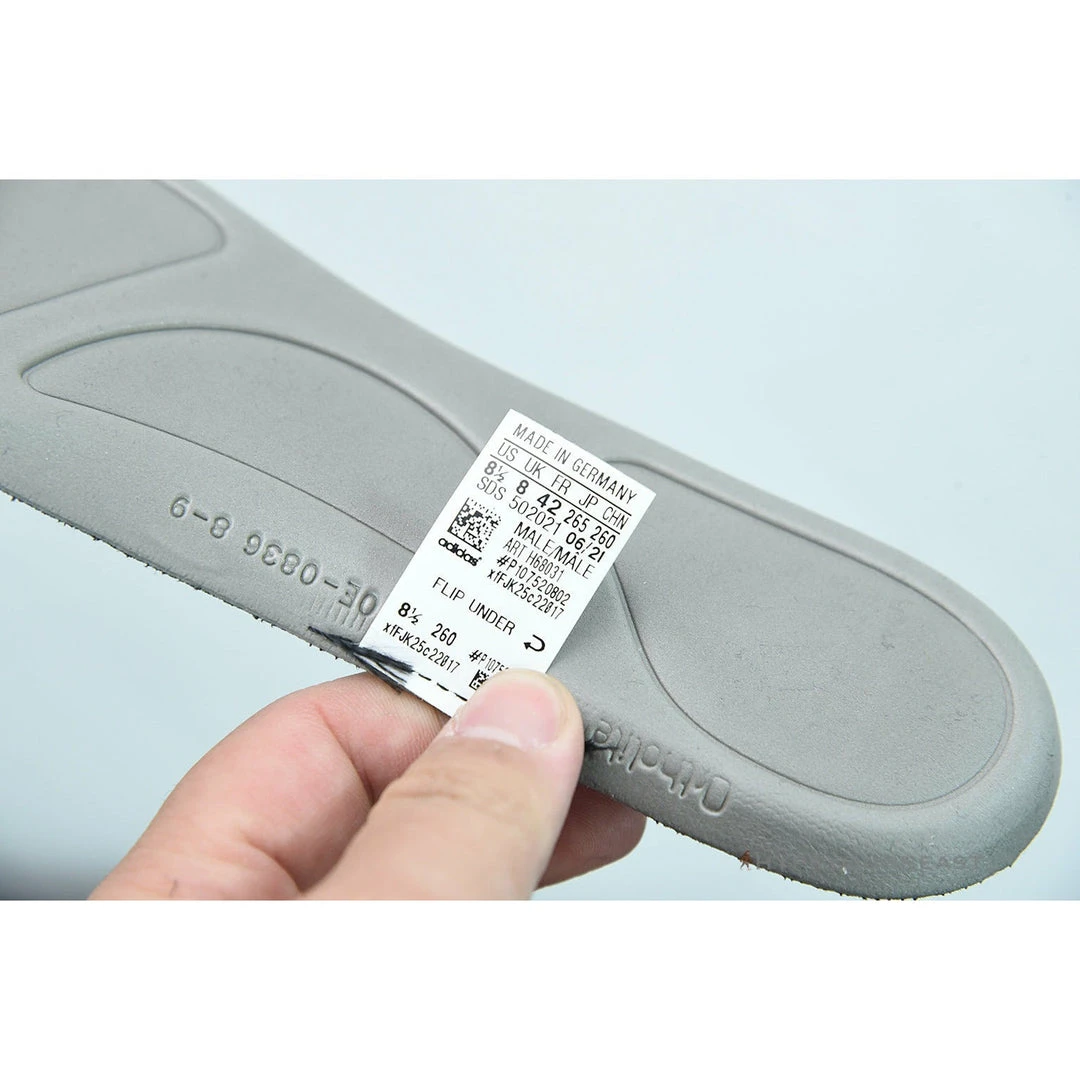 Hypeyourbeast Adidas Yeezy Boost 400 Black/White 7 Hypeyourbeast Adidas Yeezy Boost 400 Black/White