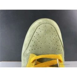 HypeYourBeast Nike SB Dunk Low 'Puff N Stuff' 23 HypeYourBeast Nike SB Dunk Low 'Puff N Stuff'