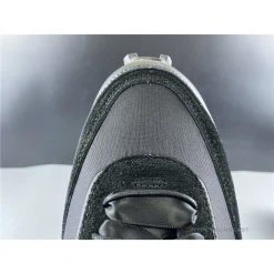 Hypeyourbeast Nike LD Waffle Sacai Daybreak Black