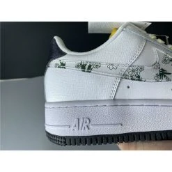 HypeYourBeast Nike Air Force 1 Low 'Daisy Pack'