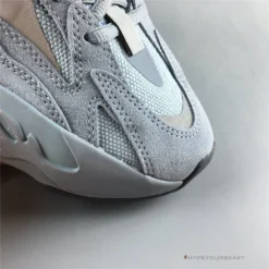 Hypeyourbeast Adidas Yeezy Boost 700 'Hospital Blue' 40 Hypeyourbeast Adidas Yeezy Boost 700 'Hospital Blue'
