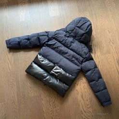 HypeYourBeast Hoodies & Jackets Moncler Puffer Jacket Blue