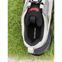 Hypeyourbeast BCG Triple S White / Black