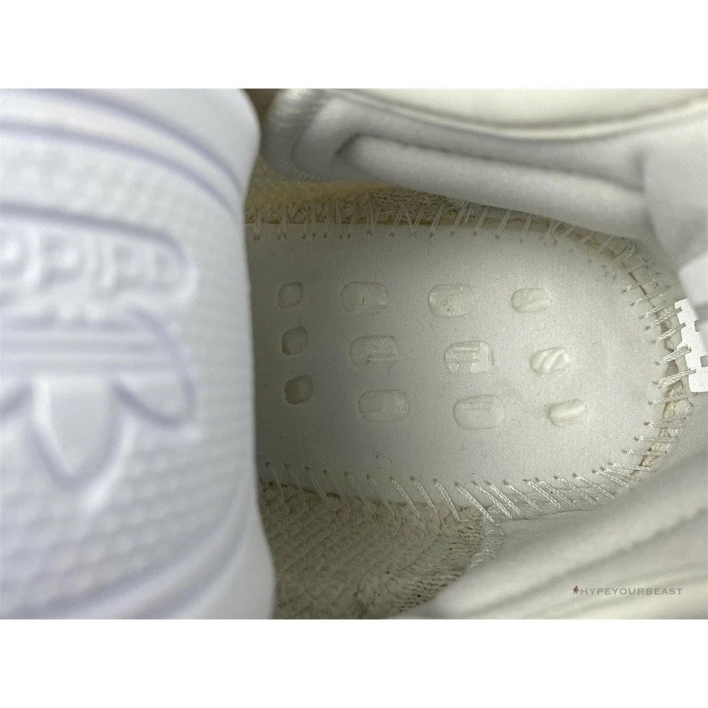 Hypeyourbeast Adidas Yeezy Boost 350 V2 'Bone' 16 Hypeyourbeast Adidas Yeezy Boost 350 V2 'Bone'