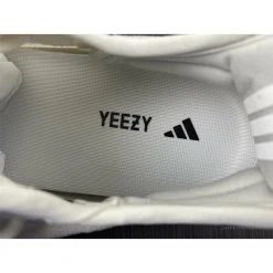 Hypeyourbeast Adidas Yeezy Boost 350 V2 'Bone' 33 Hypeyourbeast Adidas Yeezy Boost 350 V2 'Bone'