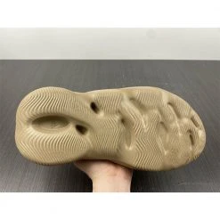 Hypeyourbeast Adidas Yeezy Foam Runner 'Ochre' 20 Hypeyourbeast Adidas Yeezy Foam Runner 'Ochre'