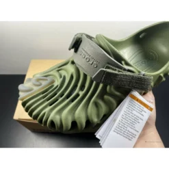 Hypeyourbeast Slides Crocs Pollex Clog By Salehe Bembury Menemsha Cucumber