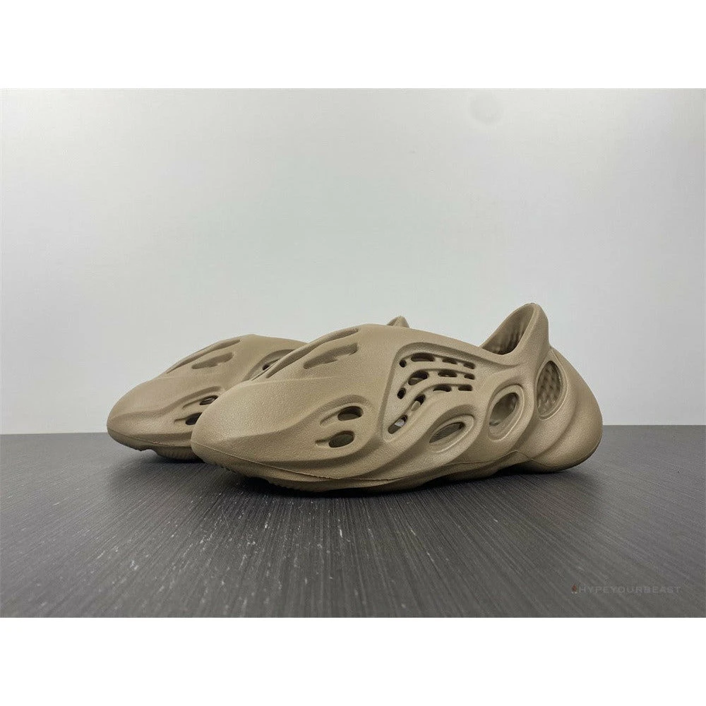Hypeyourbeast Adidas Yeezy Foam Runner 'Ochre' 2 Hypeyourbeast Adidas Yeezy Foam Runner 'Ochre'