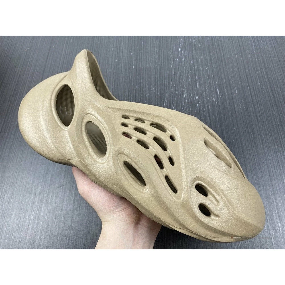 Hypeyourbeast Adidas Yeezy Foam Runner 'Ochre' 11 Hypeyourbeast Adidas Yeezy Foam Runner 'Ochre'