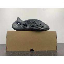 Hypeyourbeast Yeezy Foam Runner Black