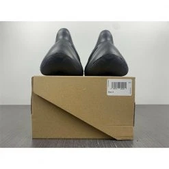 Hypeyourbeast Yeezy Foam Runner Black