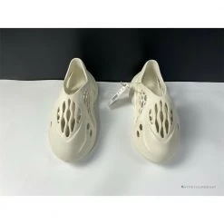 Hypeyourbeast Yeezy Foam Runner Sand