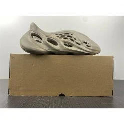 Hypeyourbeast Yeezy Foam Runner Beige