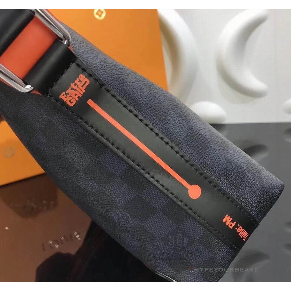 Hypeyourbeast DAMIER COBALT RACE DISCOVERY MESSENGER PM 8 Hypeyourbeast DAMIER COBALT RACE DISCOVERY MESSENGER PM