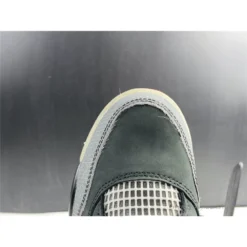 Hypeyourbeast Off White X Air Jordan 4 'Bred'