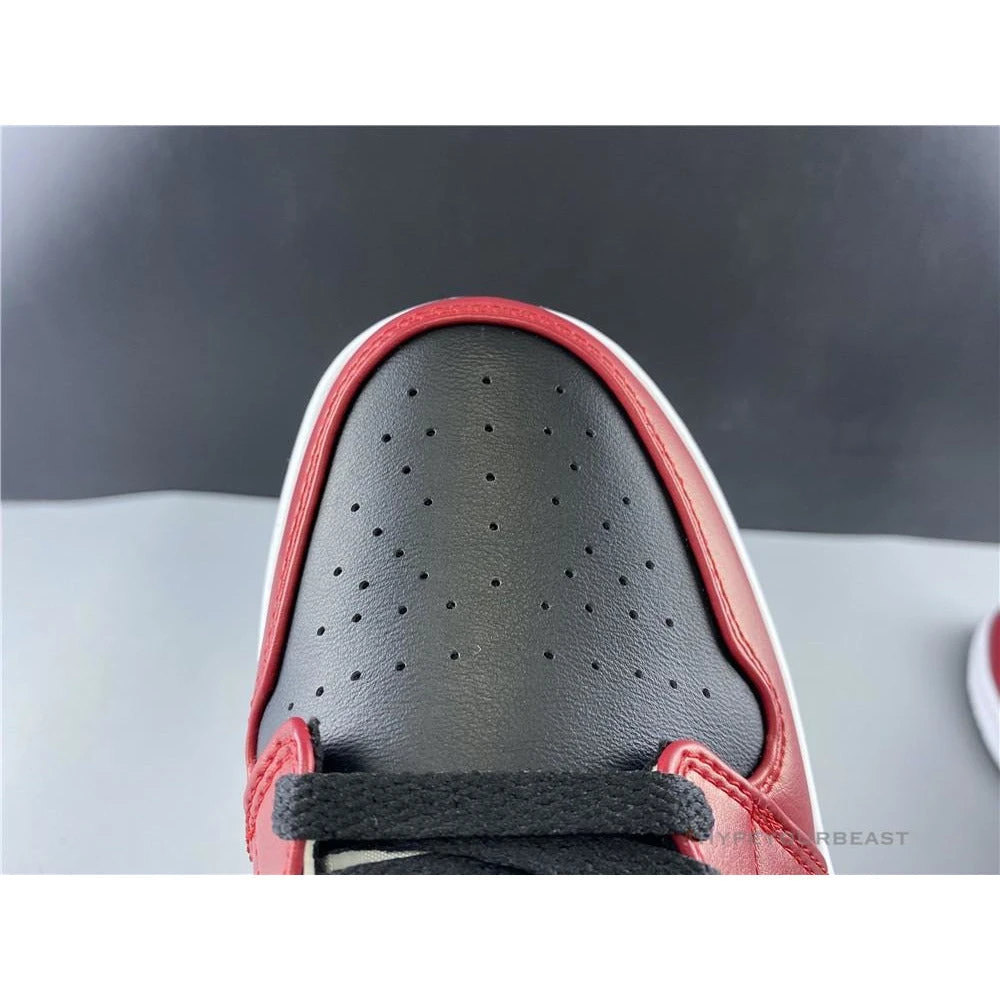 Hypeyourbeast Air Jordan 1 Mid 'Chicago' 10 Hypeyourbeast Air Jordan 1 Mid 'Chicago'