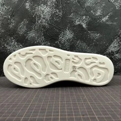 HypeYourBeast Alexander McQueen White / Navy