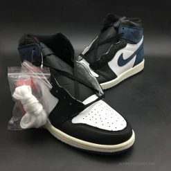 Hypeyourbeast Air Jordan 1 Retro High OG Blue Moon