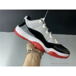 Hypeyourbeast Air Jordan 11 Low 'Concord Bred' 31 Hypeyourbeast Air Jordan 11 Low 'Concord Bred'