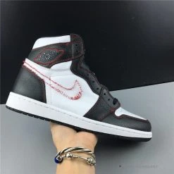HypeYourBeast Air Jordan 1 Retro High OG 'Defiant'