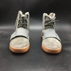 Hypeyourbeast Yeezy Boost 750 Light Grey