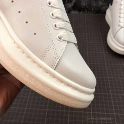 HypeYourBeast Alexander McQueen White / Navy