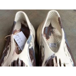 HypeYourBeast Adidas Yeezy Foam RUNNER MX 'Cream Clay' 11 HypeYourBeast Adidas Yeezy Foam RUNNER MX 'Cream Clay'